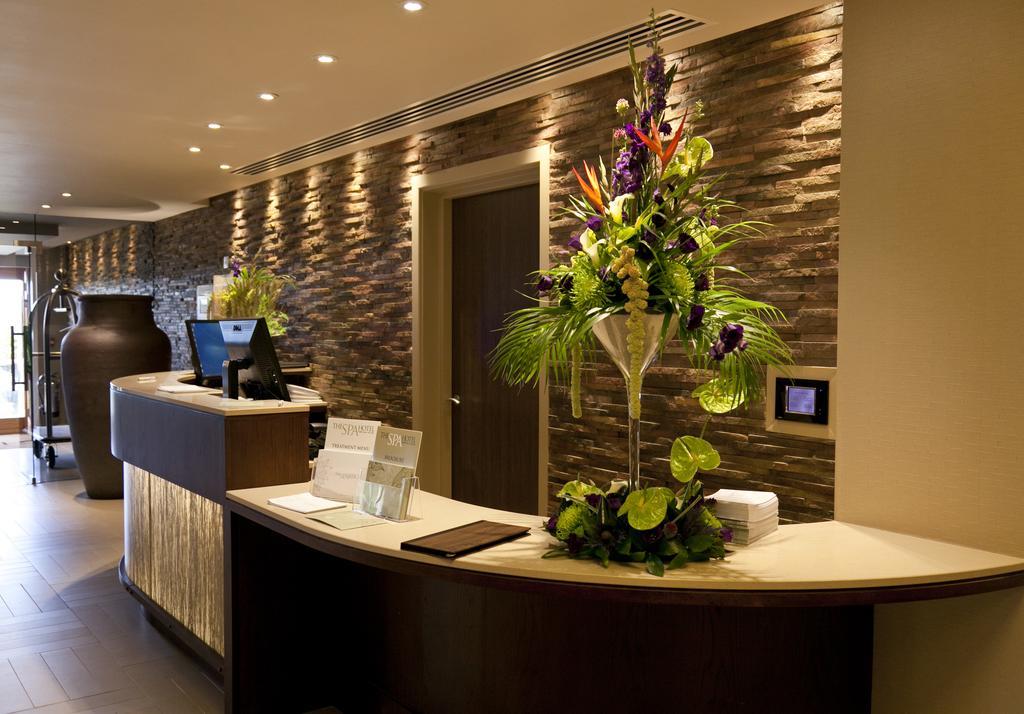 Spa Hotel At Ribby Hall Village 리아그린 외부 사진