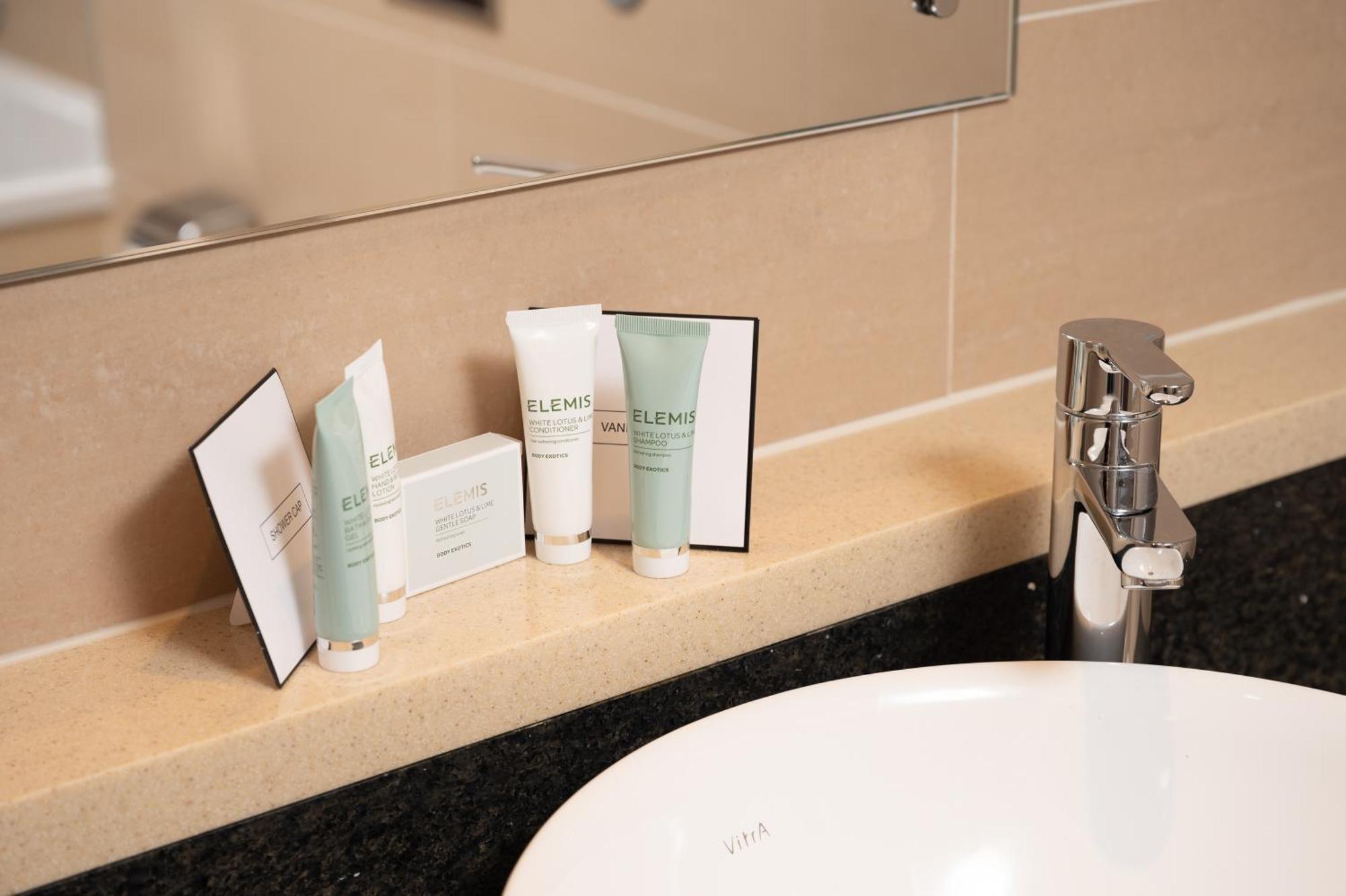Spa Hotel At Ribby Hall Village 리아그린 외부 사진